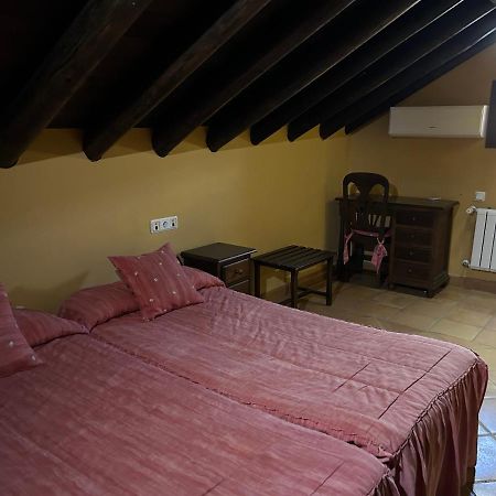 Отель Casa Grande De Эль-Бурго Экстерьер фото